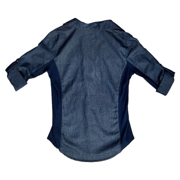 CAVALINI Blue Chambray Red Rose Embroidered Top Roll Tab Sleeve Button Up sz S - Picture 3 of 9